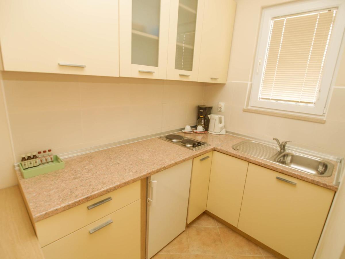 Apartments Villa Bondi Makarska Exterior foto