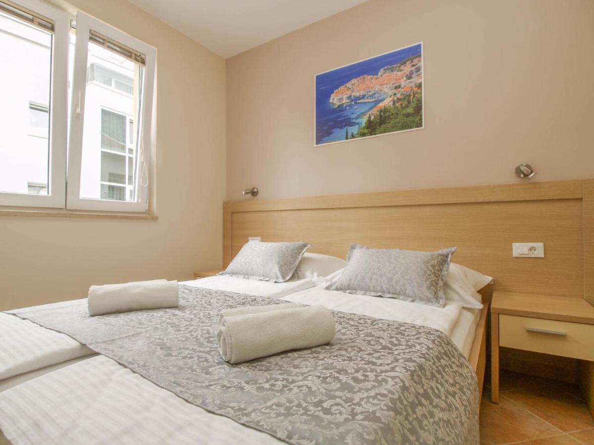 Apartments Villa Bondi Makarska Exterior foto